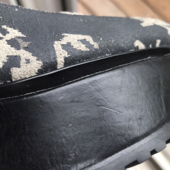 Lisa for Donald J Pliner suede southwest pattern platform heels - Picture 12 of 15